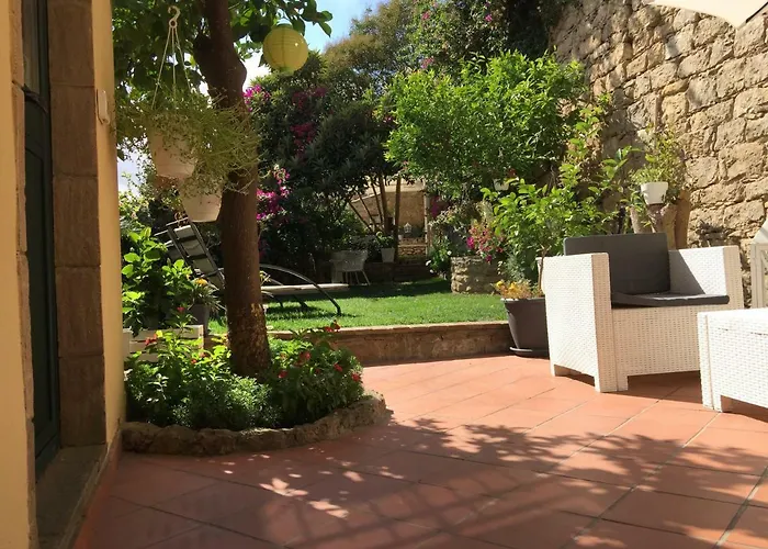 לינה וארוחת בוקר Giardino Delle Zagare פיאצה ארמרינה